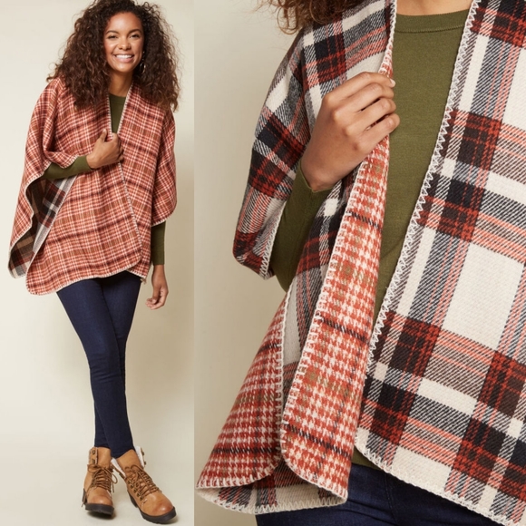 🆕 Modcloth Cozy Campside Reversible Shawl - Picture 3 of 6